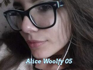 Alice_Woolfy_05
