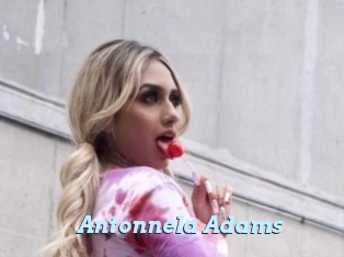 Antonnela_Adams