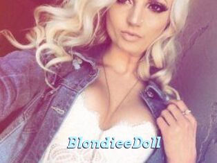 BlondieeDoll