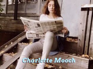 Charlotte_Mooch