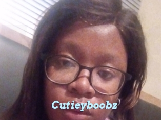 Cutieyboobz