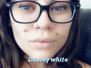 Dazeey_white