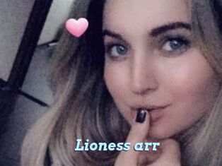Lioness_arr