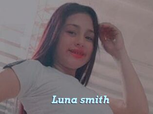 Luna_smith