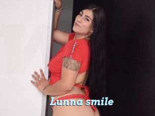 Lunna_smile