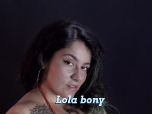 Lola_bony