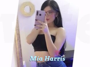 Mia_Harris