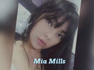 Mia_Mills