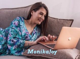 MonikaJoy