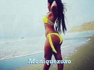 Moniquexoxo