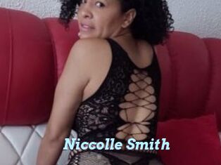 Niccolle_Smith