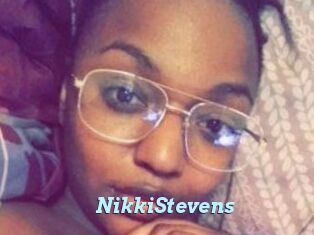 Nikki_Stevens