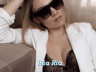 Ria_Ria