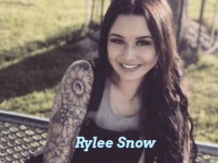 Rylee_Snow