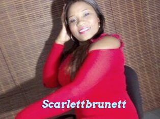 Scarlettbrunett