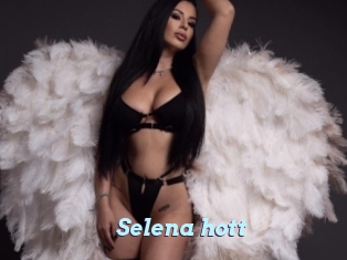 Selena_hott