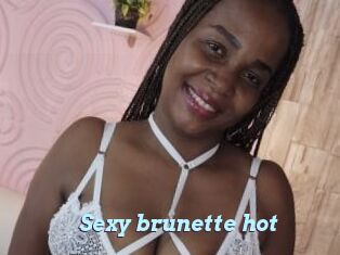 Sexy_brunette_hot