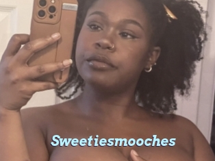 Sweetiesmooches